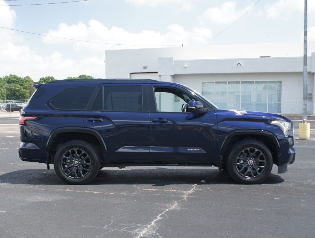 Used 2023 Toyota Sequoia Platinum AWD/4WD image 20