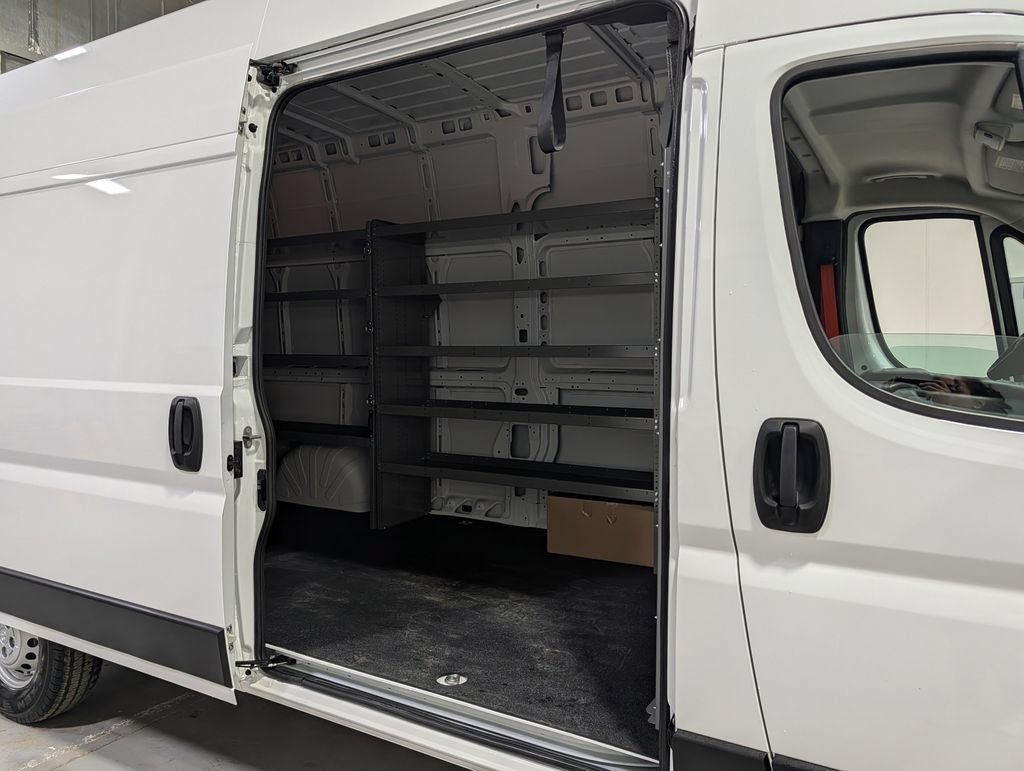 Used 2025 RAM ProMaster 3500 FWD image 25