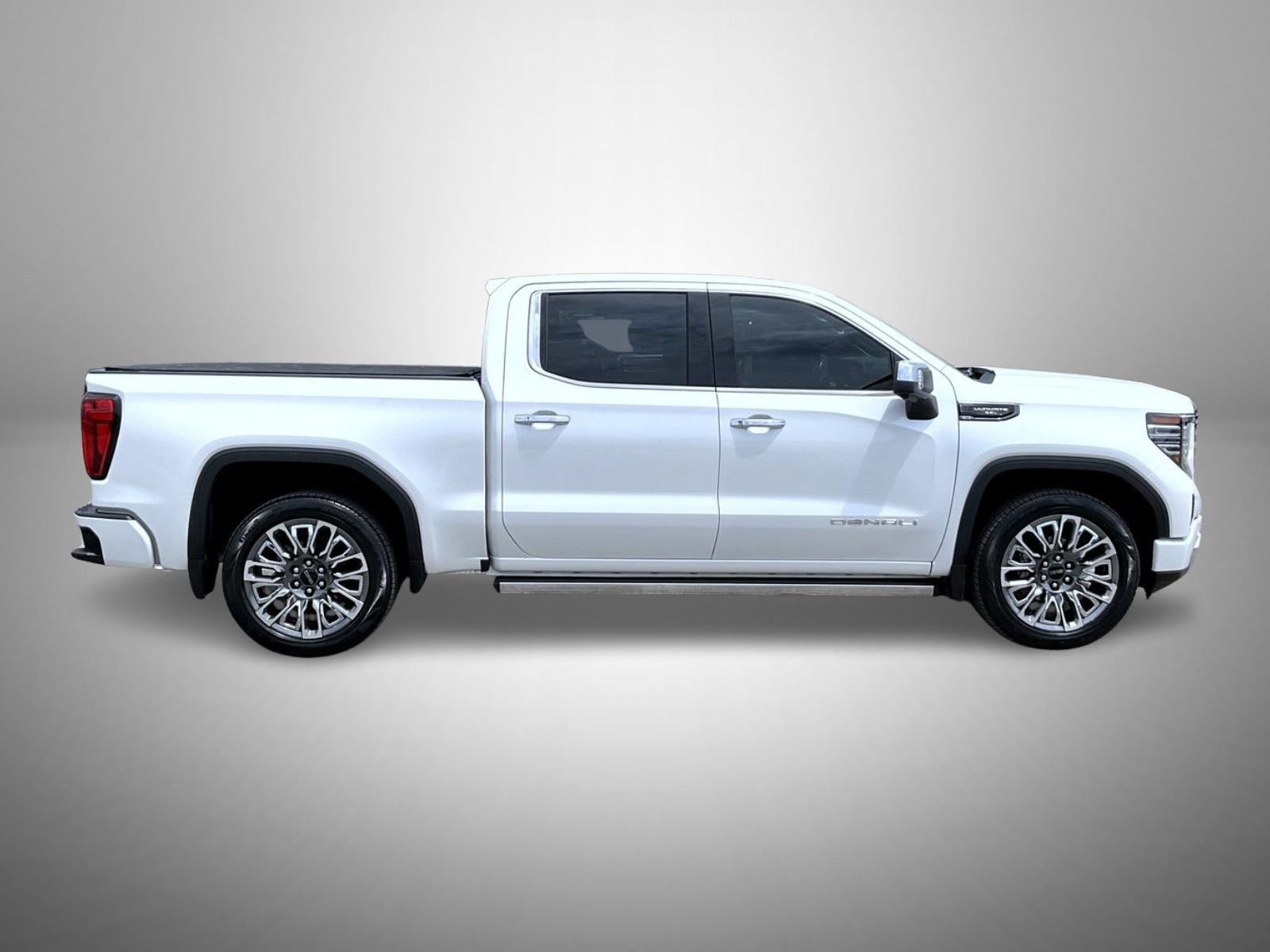 Certified 2024 GMC Sierra 1500 Denali Ultimate AWD/4WD image 4