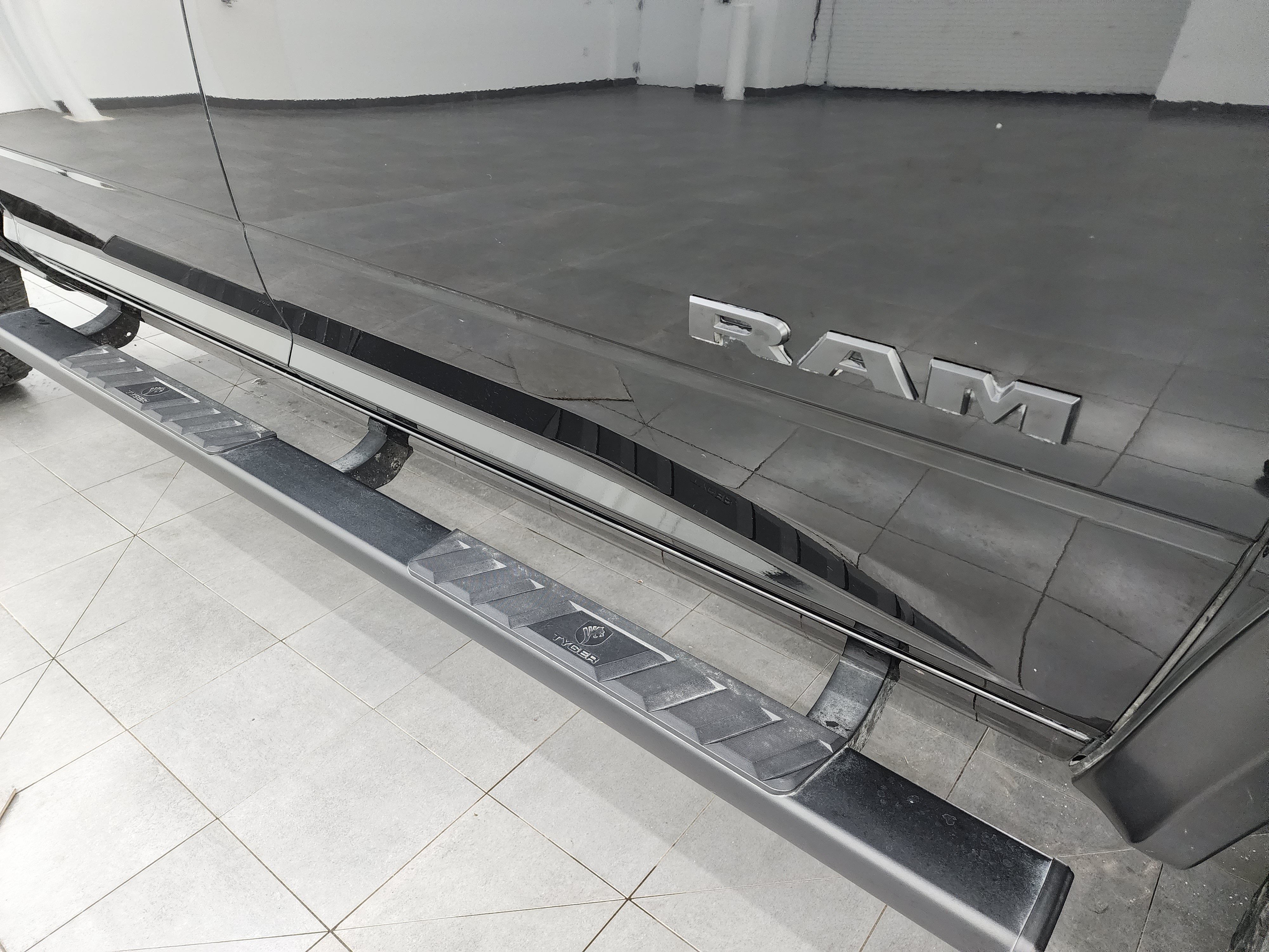 Used 2024 RAM 2500 Lone Star w/ Night Edition AWD/4WD image 24