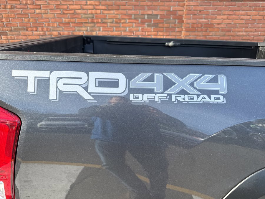 Used 2022 Toyota Tacoma TRD Off-Road image 56