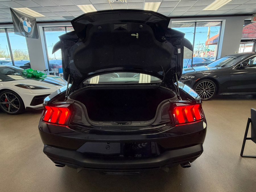 Used 2025 Ford Mustang GT Premium w/ Mustang Nite Pony Package RWD image 18