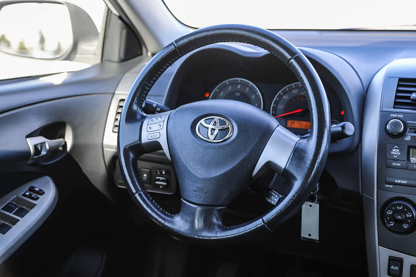 Used 2010 Toyota Corolla S image 15