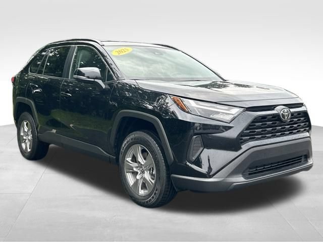 Certified 2025 Toyota RAV4 XLE AWD/4WD image 11
