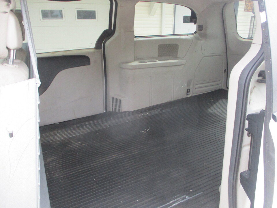 Used 2013 RAM C/V Tradesman FWD image 23