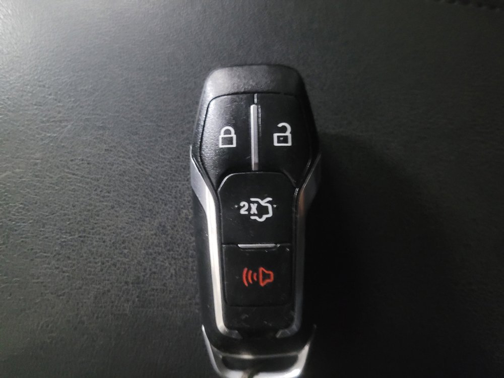 Used 2015 Ford Edge SEL w/ Equipment Group 201A FWD image 32
