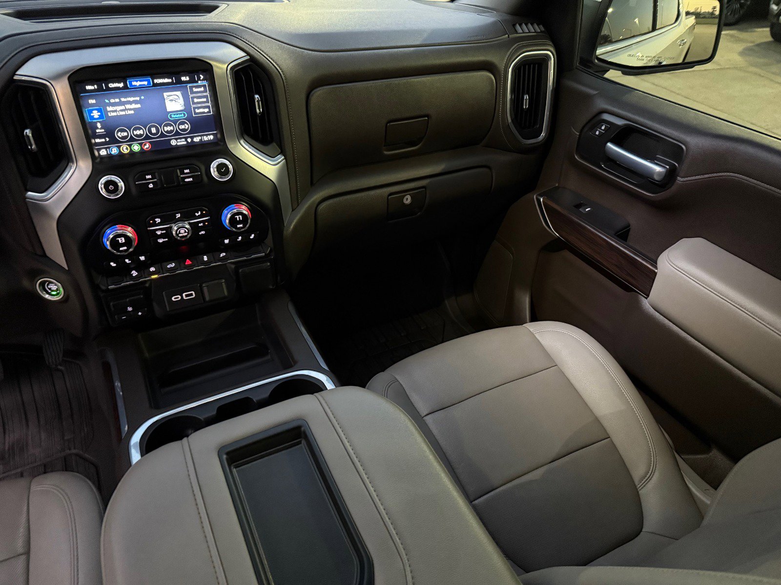 Certified 2021 GMC Sierra 1500 SLT image 17