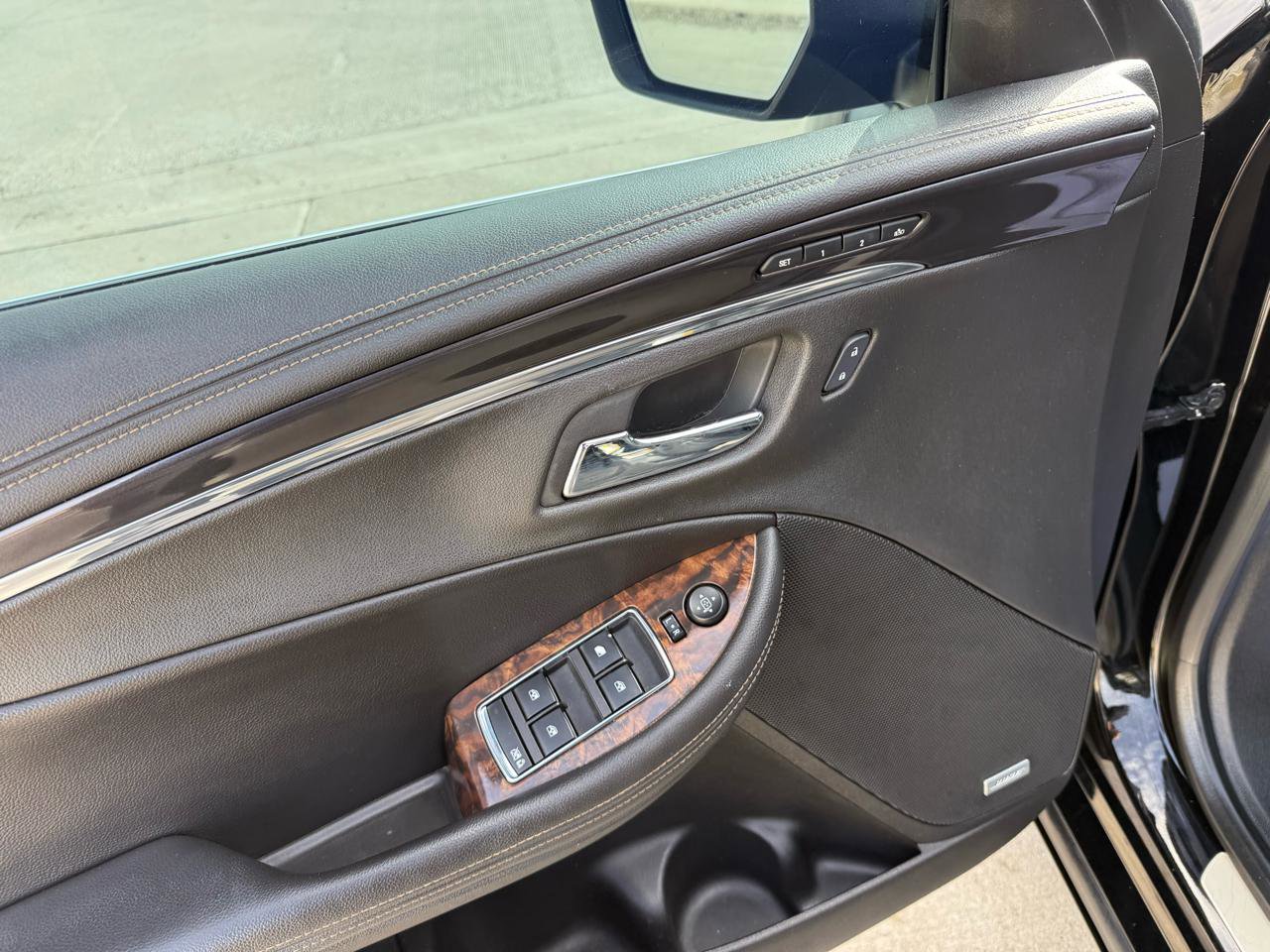 Used 2015 Chevrolet Impala LTZ image 11