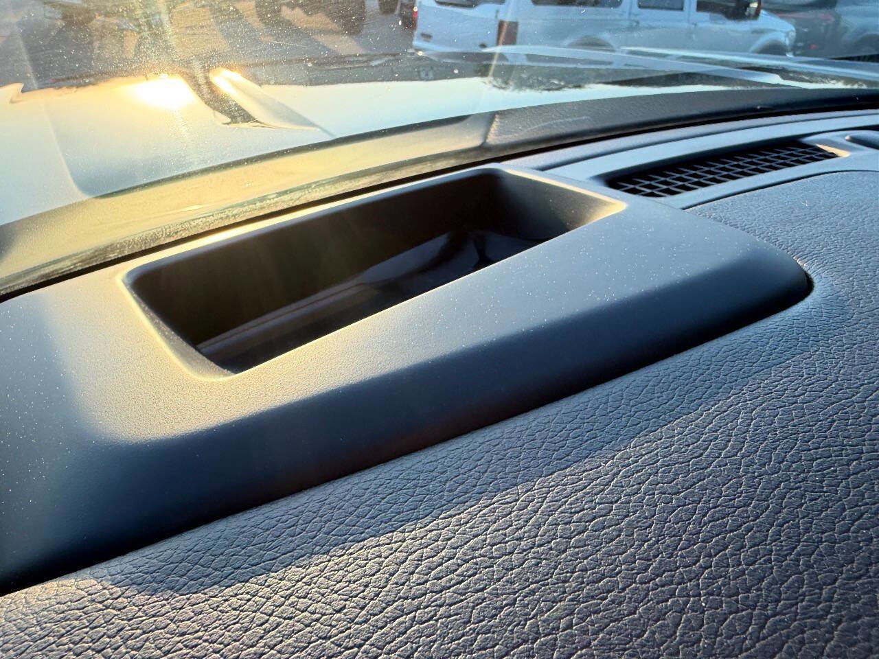 Used 2023 GMC Yukon XL Denali Ultimate image 48