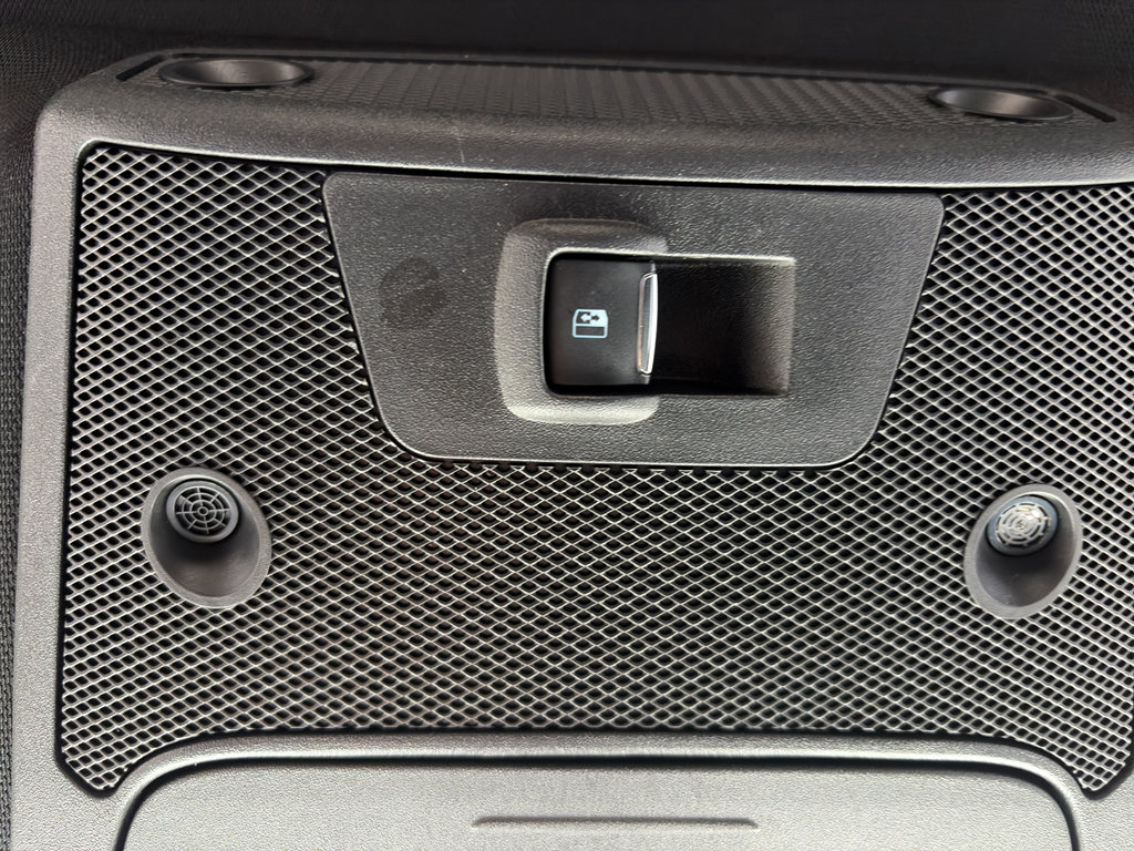 Used 2016 Ford F150 Platinum w/ Equipment Group 701A Luxury image 26