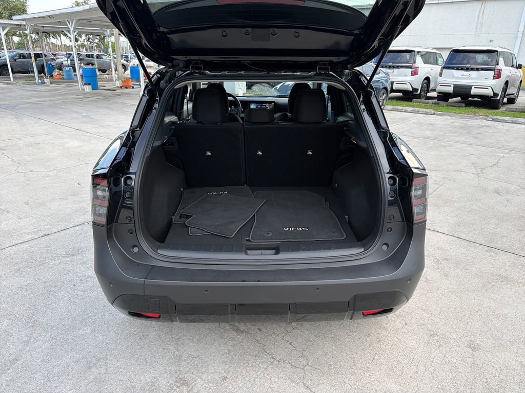 Used 2025 Nissan Kicks SV FWD image 29