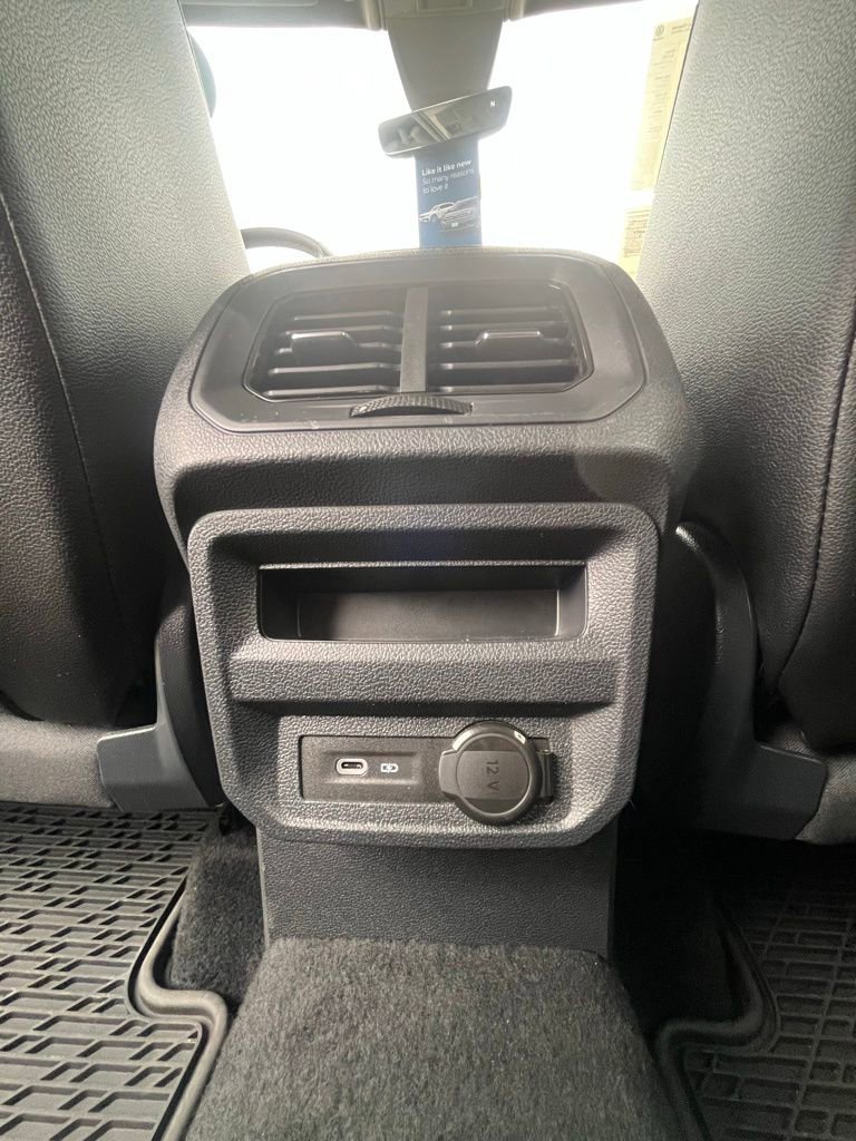 Certified 2023 Volkswagen Tiguan SE FWD image 14