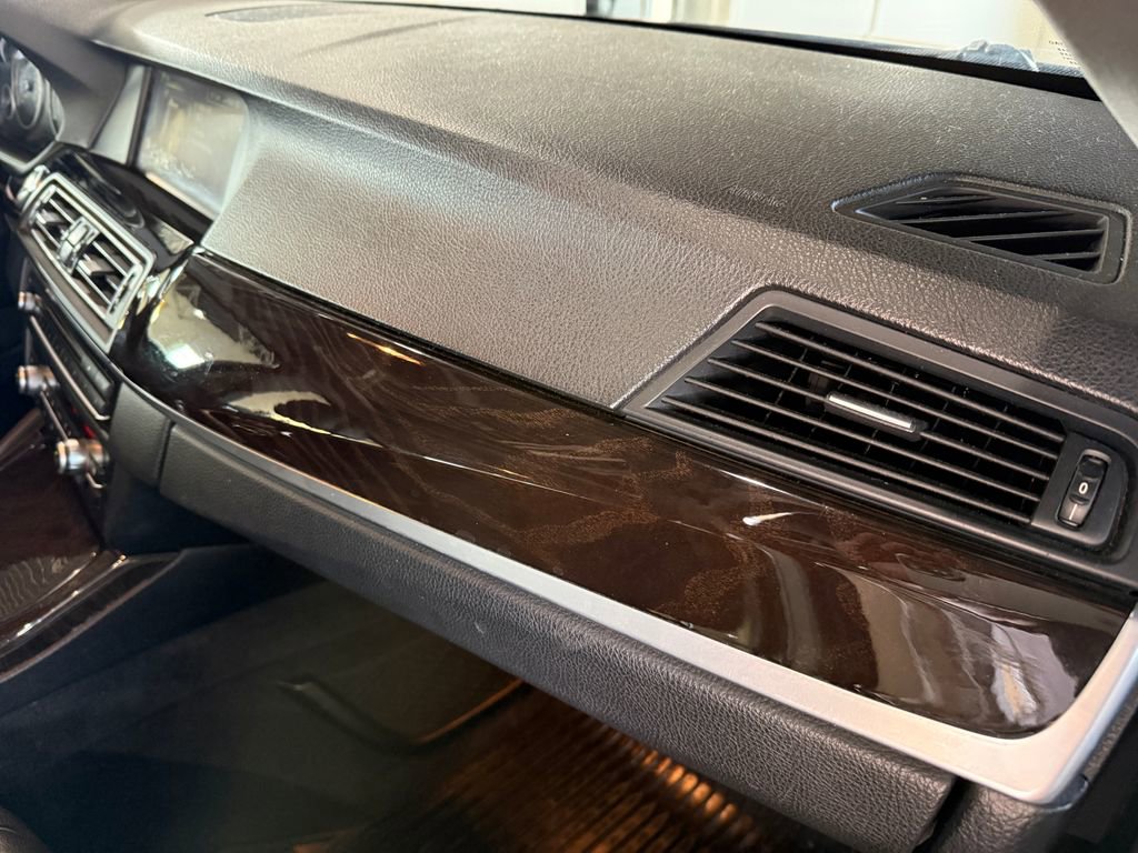 Used 2013 BMW 528i Sedan image 24