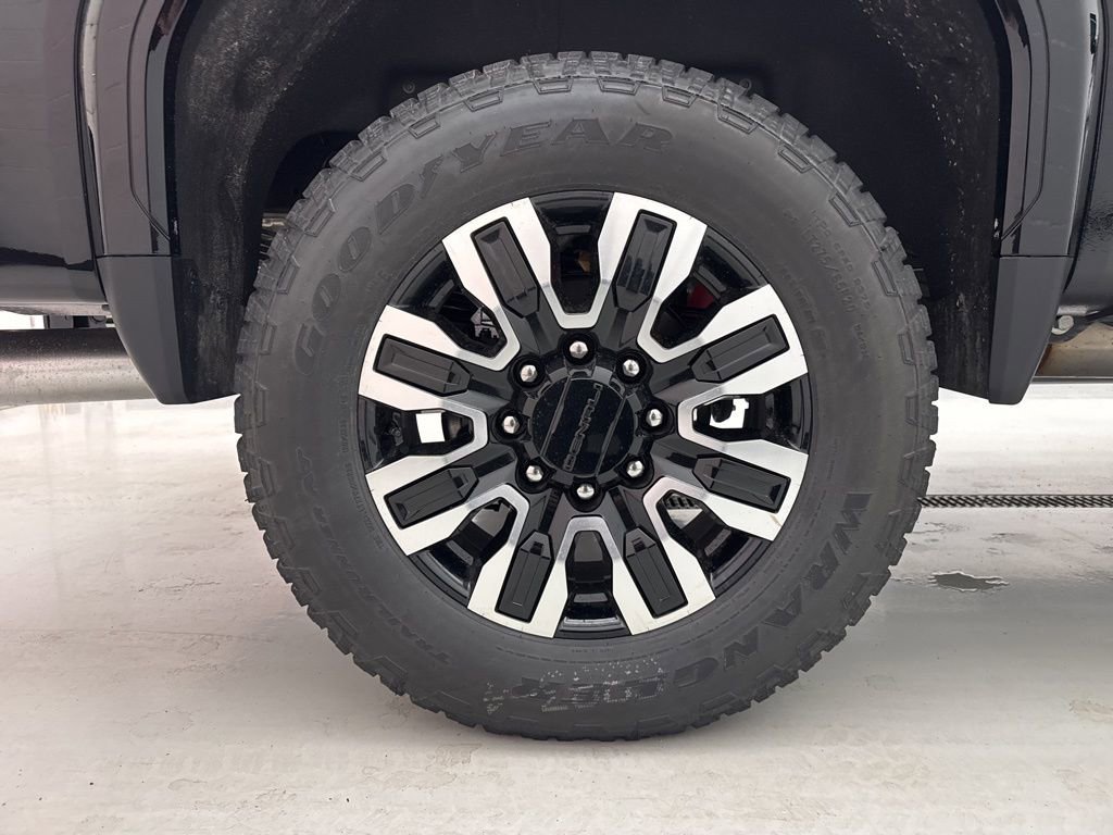 New 2026 GMC Sierra 2500 Denali Ultimate image 10