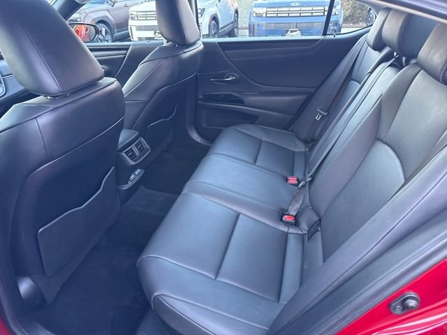 Used 2024 Lexus ES 300h w/ Premium Package image 25