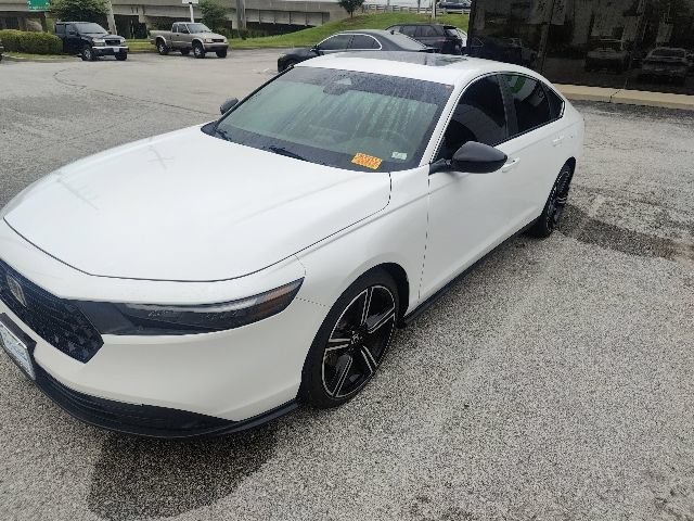 Used 2023 Honda Accord Sport image 8