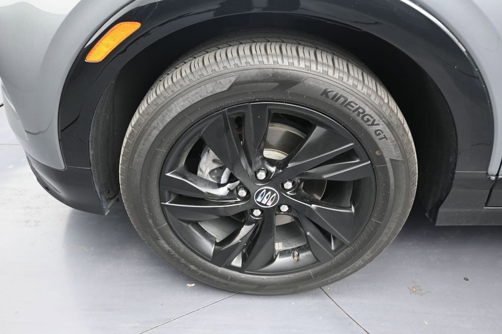 Used 2024 Buick Encore GX Sport Touring FWD image 9