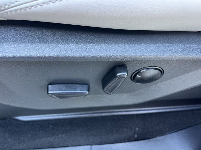 Certified 2025 Ford Expedition Max Platinum image 42