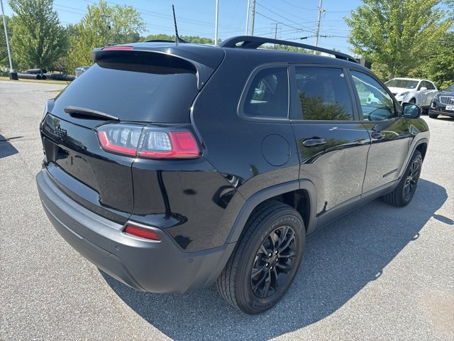 Used 2023 Jeep Cherokee Altitude Lux image 6