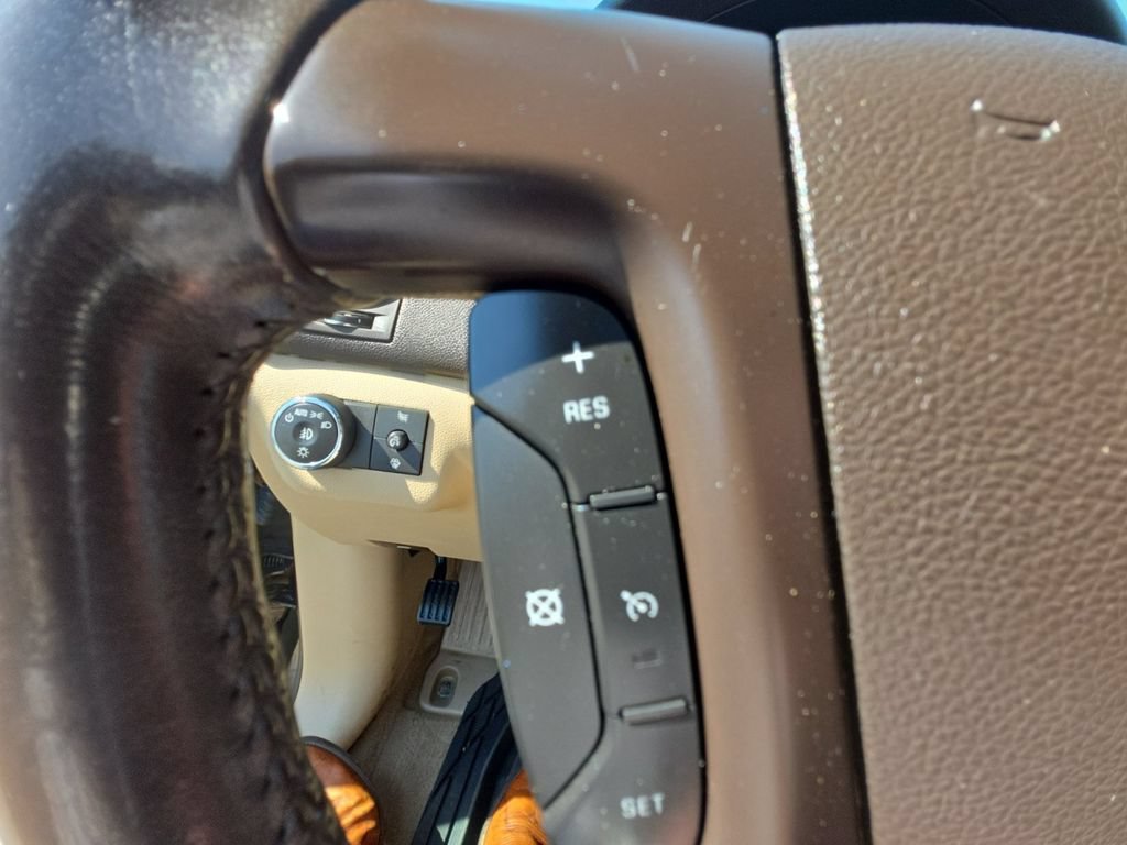 Used 2008 Buick Enclave CXL w/ Entertainment Package #3 FWD image 26