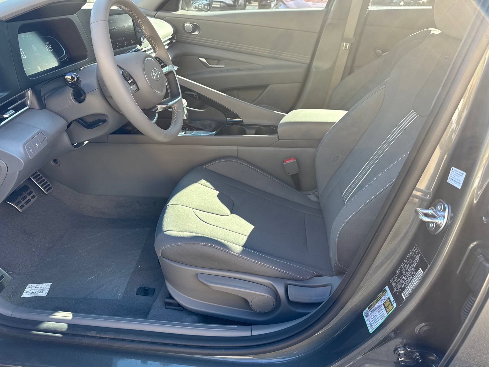 New 2026 Hyundai Elantra SEL Sport Premium FWD image 10
