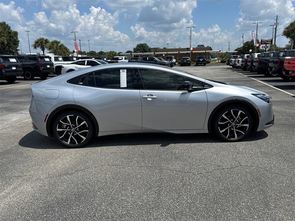 New 2025 Toyota Prius XSE image 2