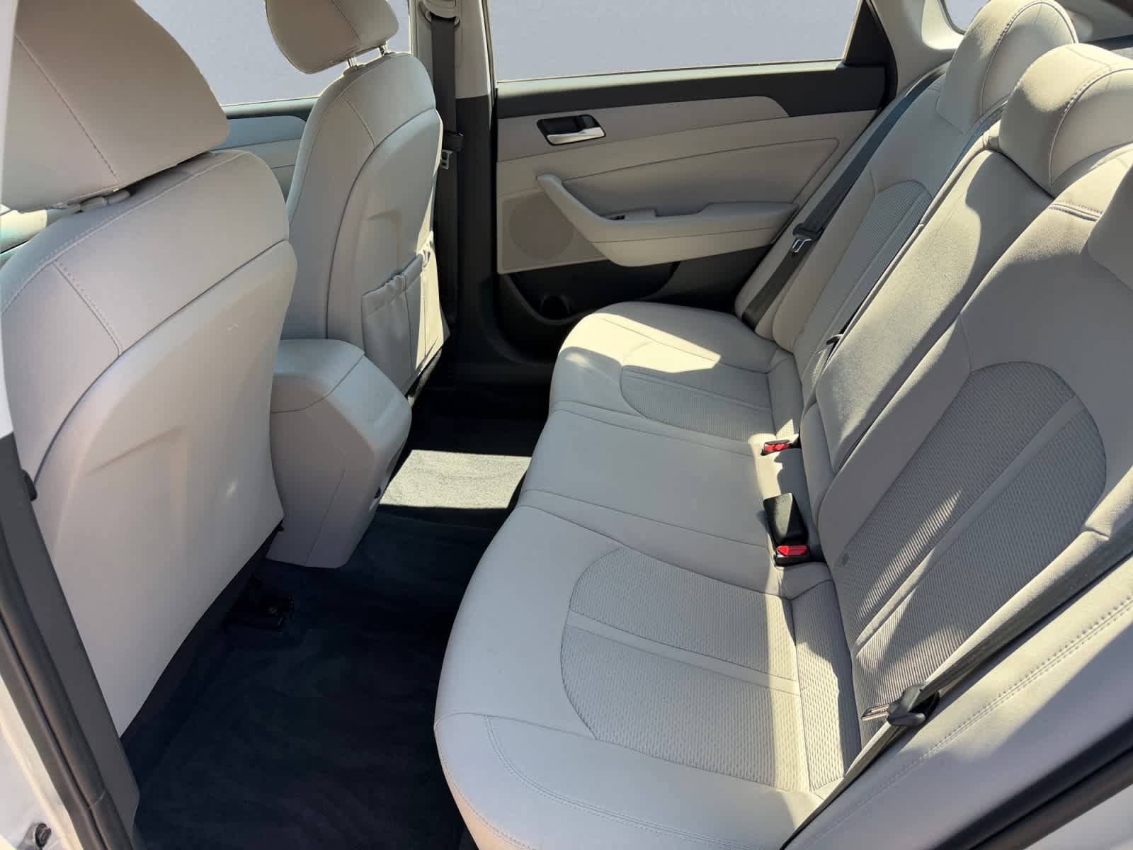 Used 2018 Hyundai Sonata SEL w/ Tech Package 02 FWD image 18