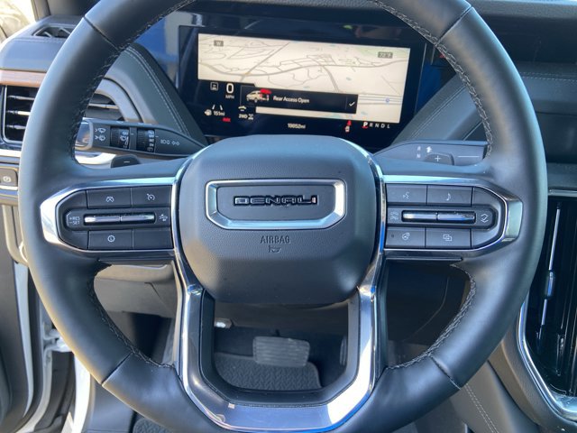 Used 2025 GMC Yukon XL Denali AWD/4WD image 35
