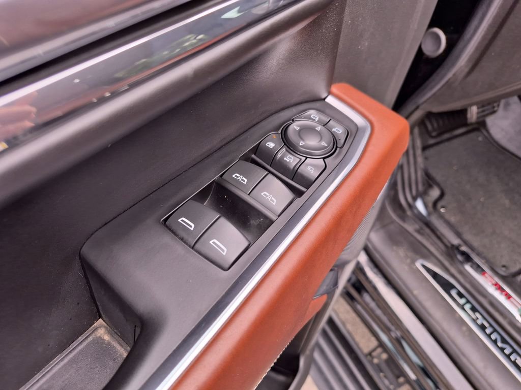 Used 2024 GMC Sierra 3500 Denali Ultimate AWD/4WD image 19