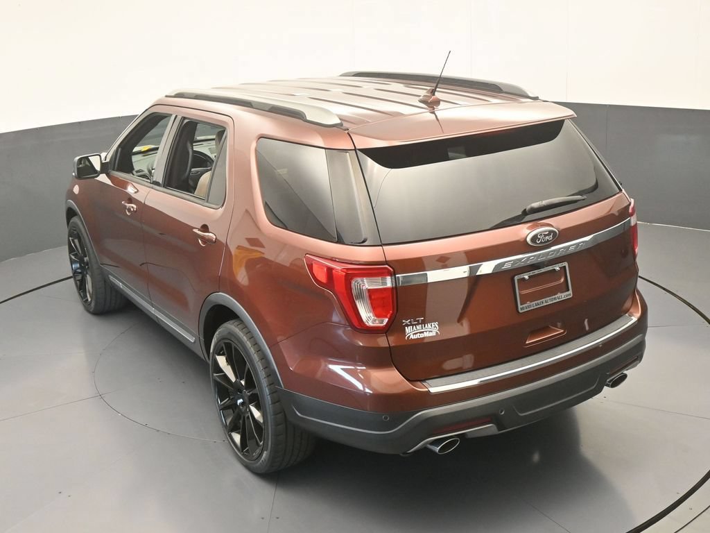 Used 2018 Ford Explorer XLT w/ Equipment Group 202A FWD image 47
