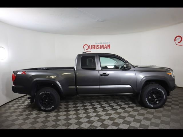 Used 2020 Toyota Tacoma SR w/ SX Package image 11