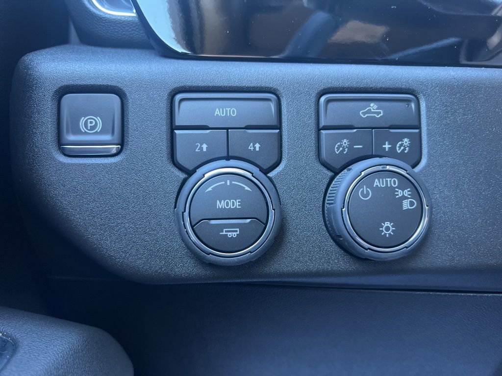New 2026 Chevrolet Silverado 1500 LT image 32