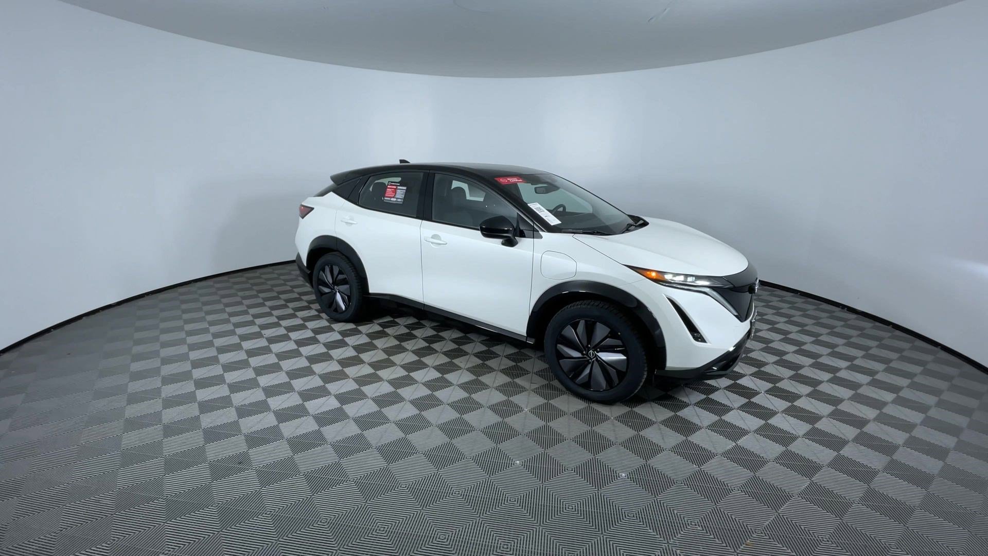 Certified 2023 Nissan Ariya AWD image 2