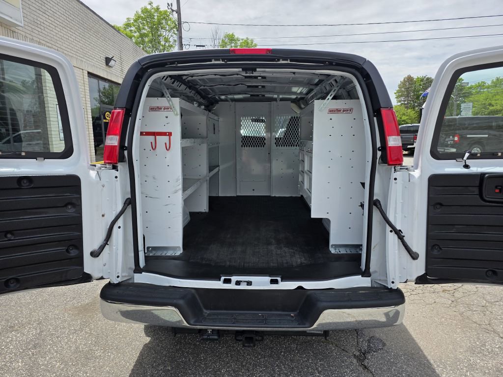 Used 2025 GMC Savana 2500 w/ Enhanced Convenience Package RWD image 15