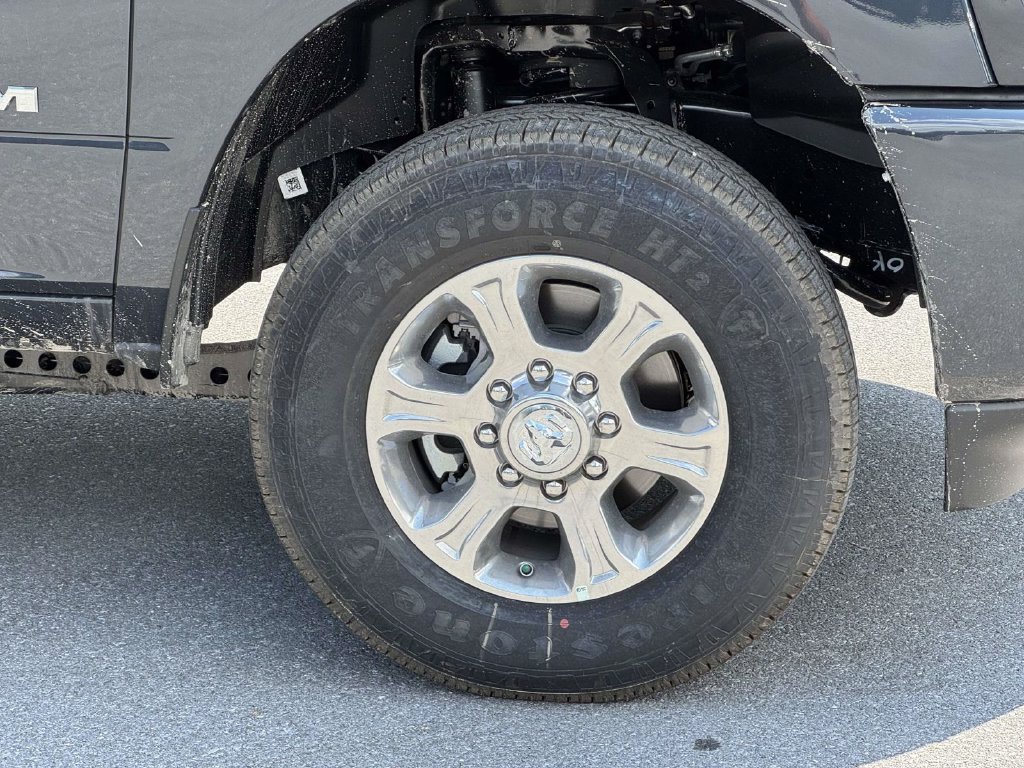 New 2026 RAM 2500 Big Horn AWD/4WD image 11