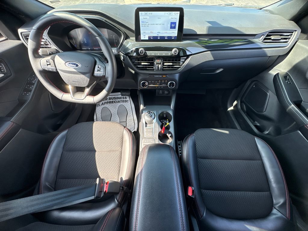 Used 2025 Ford Escape ST-Line Select image 13