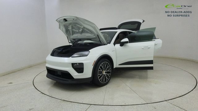 Used 2025 Porsche Macan Electric RWD image 75