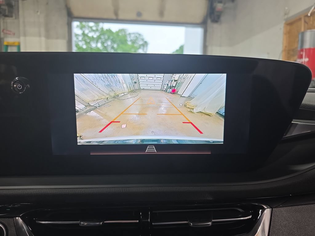 New 2026 Buick Envista Sport Touring w/ Convenience I Package FWD image 23