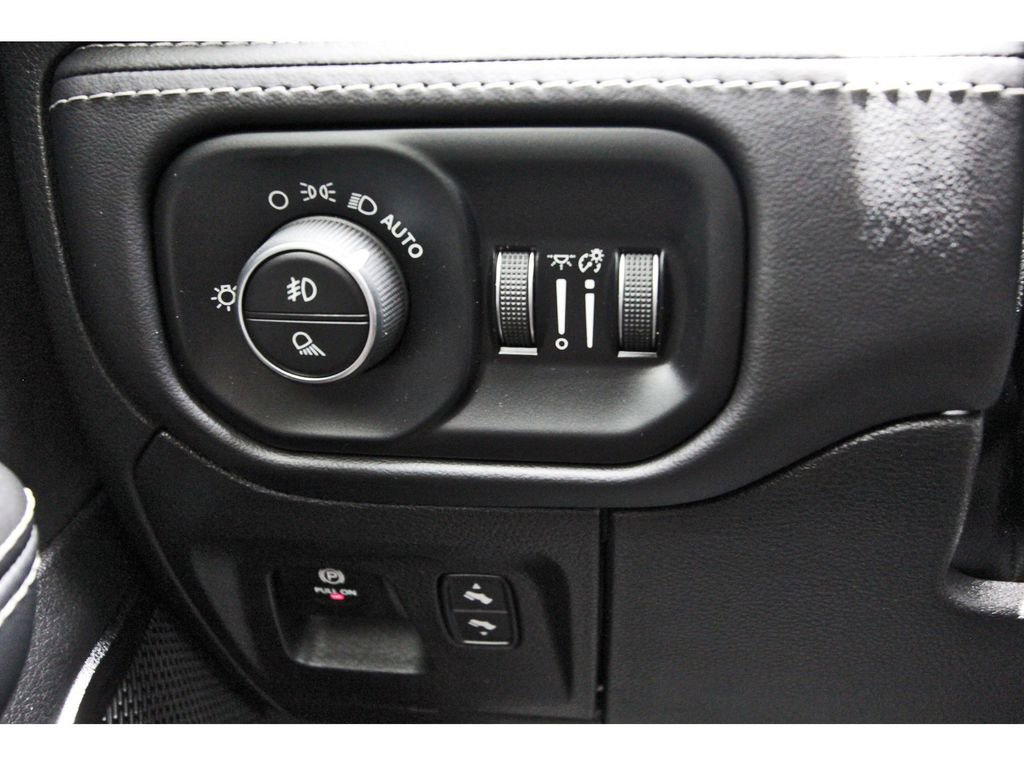 Used 2022 RAM 1500 TRX w/ TRX Level 2 Equipment Group AWD/4WD image 19
