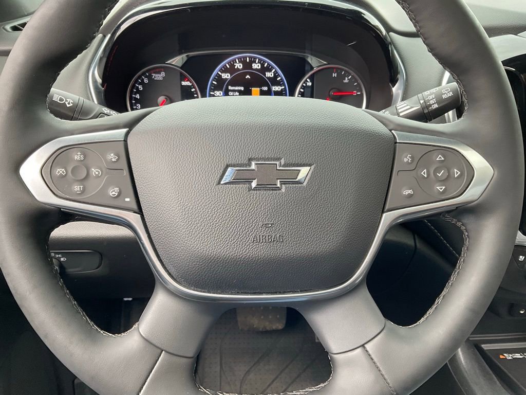 Used 2023 Chevrolet Traverse Premier w/ Redline Edition image 12