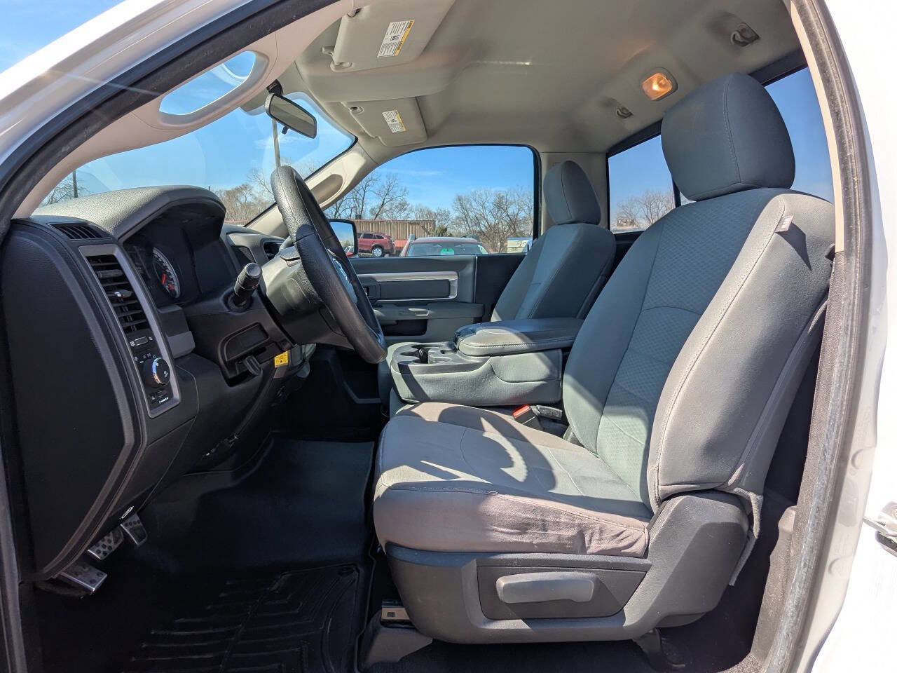 Used 2014 RAM 1500 Express RWD image 13