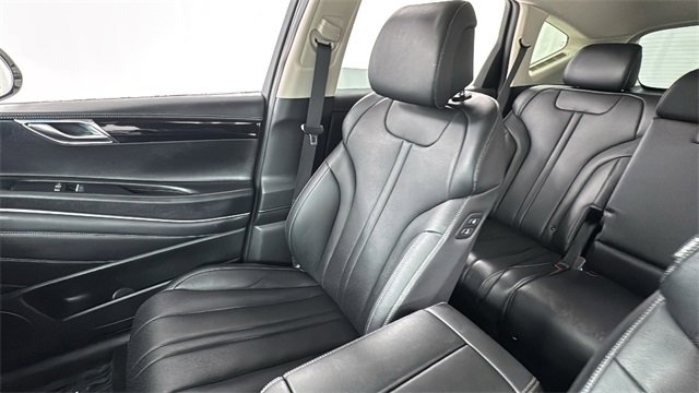 Used 2025 Genesis GV80 2.5T Standard image 13