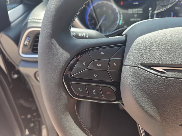 New 2027 Chrysler Pacifica Limited w/ S Appearance Package FWD image 29