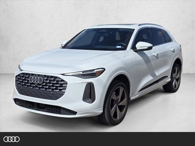 Used 2025 Audi Q5 Premium Plus w/ Premium Plus image 1