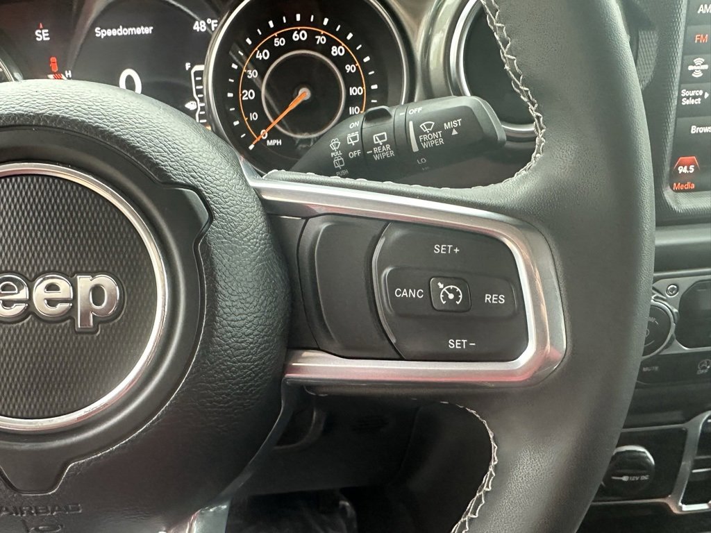 Used 2023 Jeep Wrangler Sahara image 21