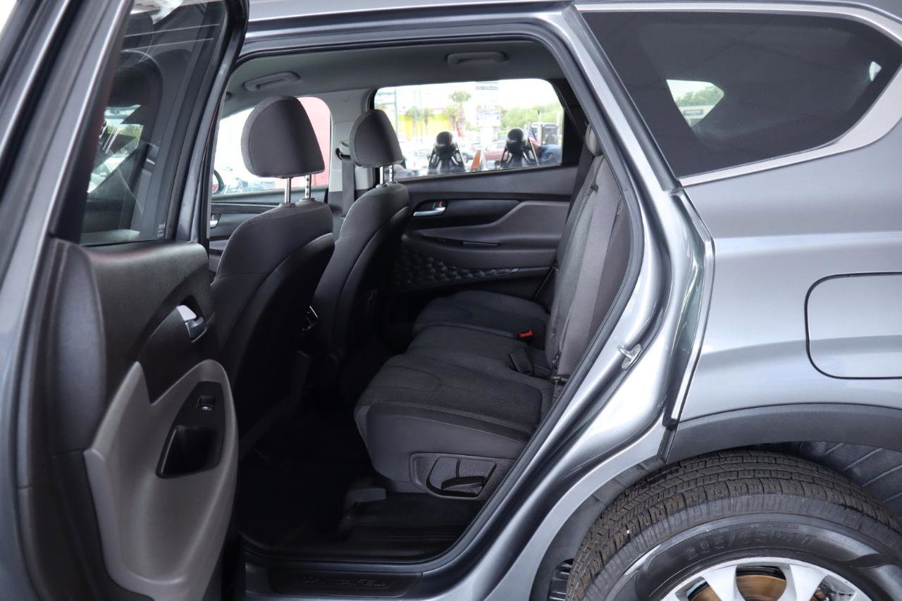 Used 2020 Hyundai Santa Fe SE image 27