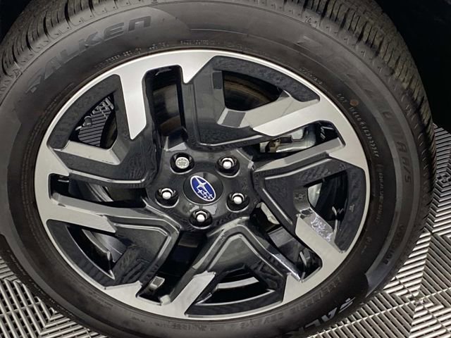 Used 2025 Subaru Forester Limited image 27