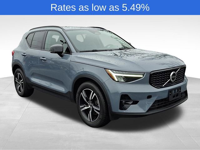 Certified 2023 Volvo XC40 B5 Plus w/ Climate Package image 1