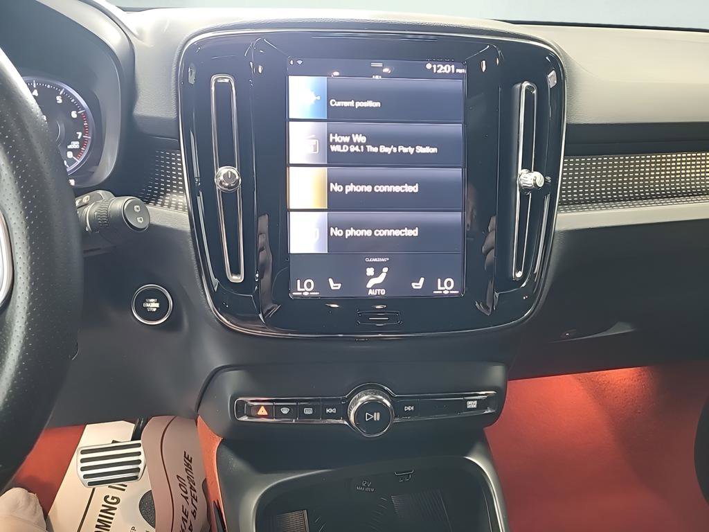 Used 2019 Volvo XC40 T5 R-Design AWD/4WD image 9