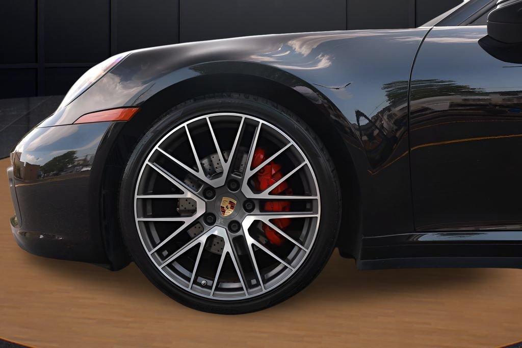 Used 2021 Porsche 911 Carrera RWD image 7